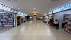 Lucky Plaza (D9), Shop House #628802181